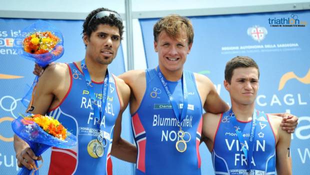 cm cagliari les bleus brille en sardaigne