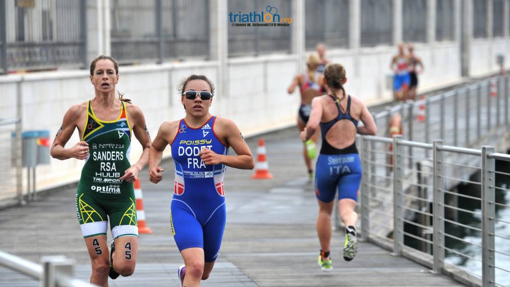 huit tricolores presents tiszaujvaros