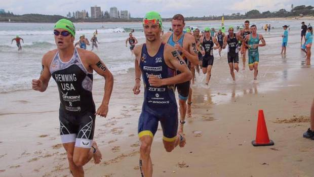felix duchampt va courir drapeau roumain