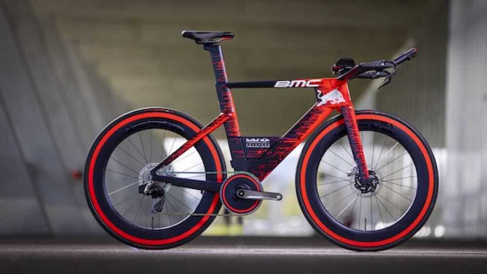 bmc et red bull advanced technologies presentent leur prototype de velo formule 1