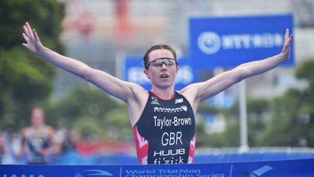 world triathlon series yokohama periault et bergere sur le podium