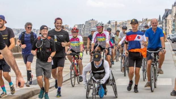 paratriathlon un record du monde denchainements de triathlons etabli a saint malo