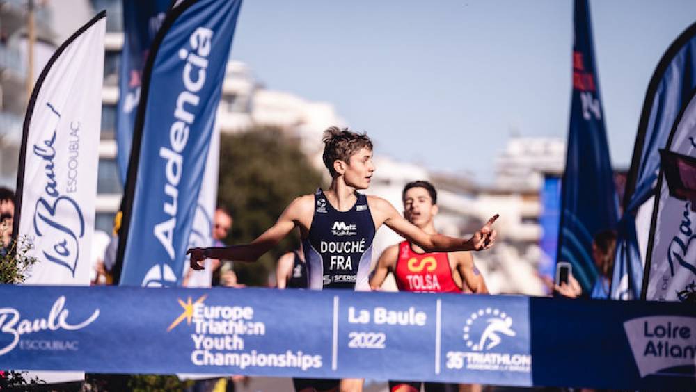 europe youth houart et douche titres a la baule