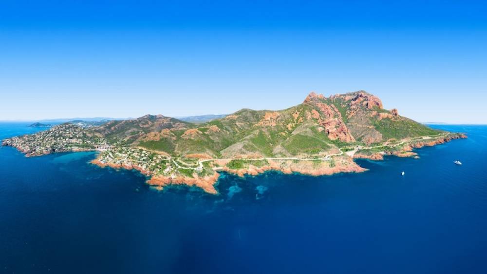 le t100 french riviera officiellement lance