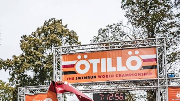 les francais de nouveau champions du monde de swimrun