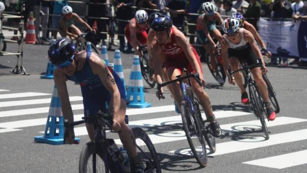 japon des triathletes epreuves mythiques des defis urbains